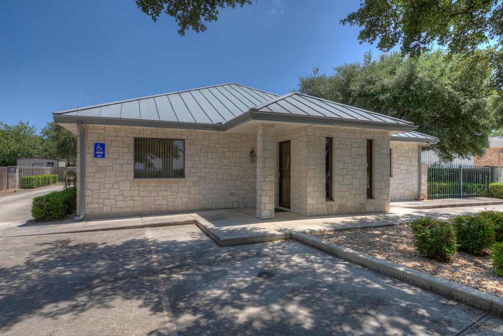 Office For Sale: 2461 Loop 337, New Braunfels, TX 78130